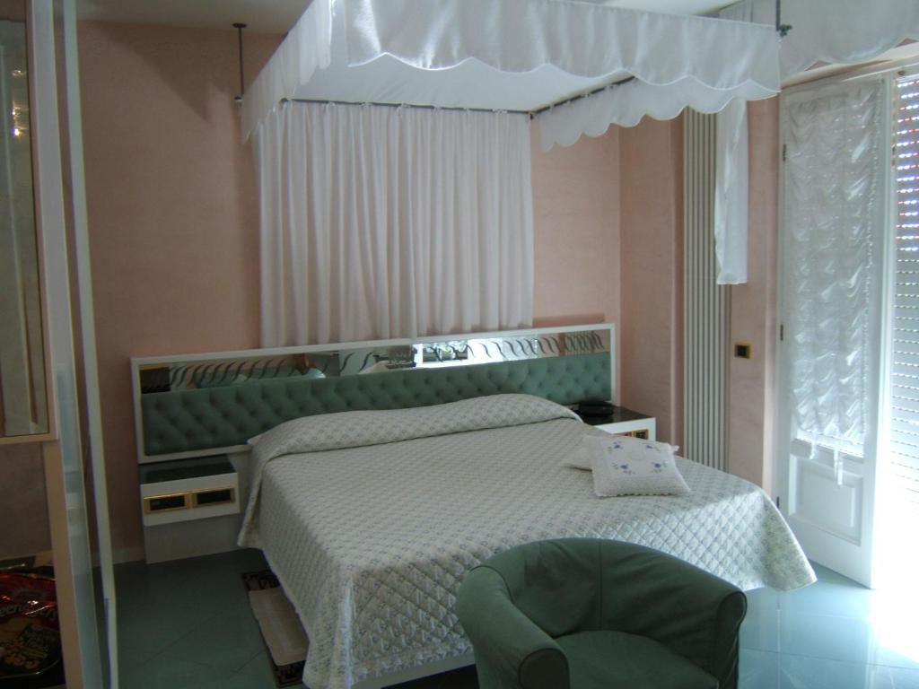 Hotel Matilde Marina di Massa Rom bilde
