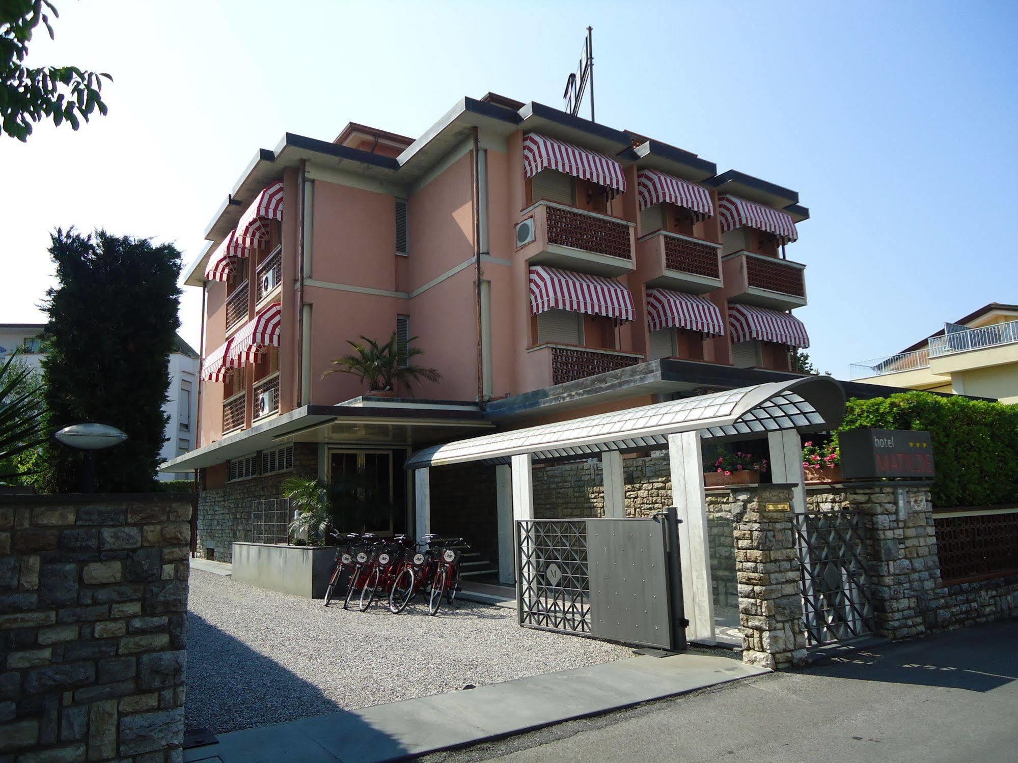 Hotel Matilde Marina di Massa Eksteriør bilde