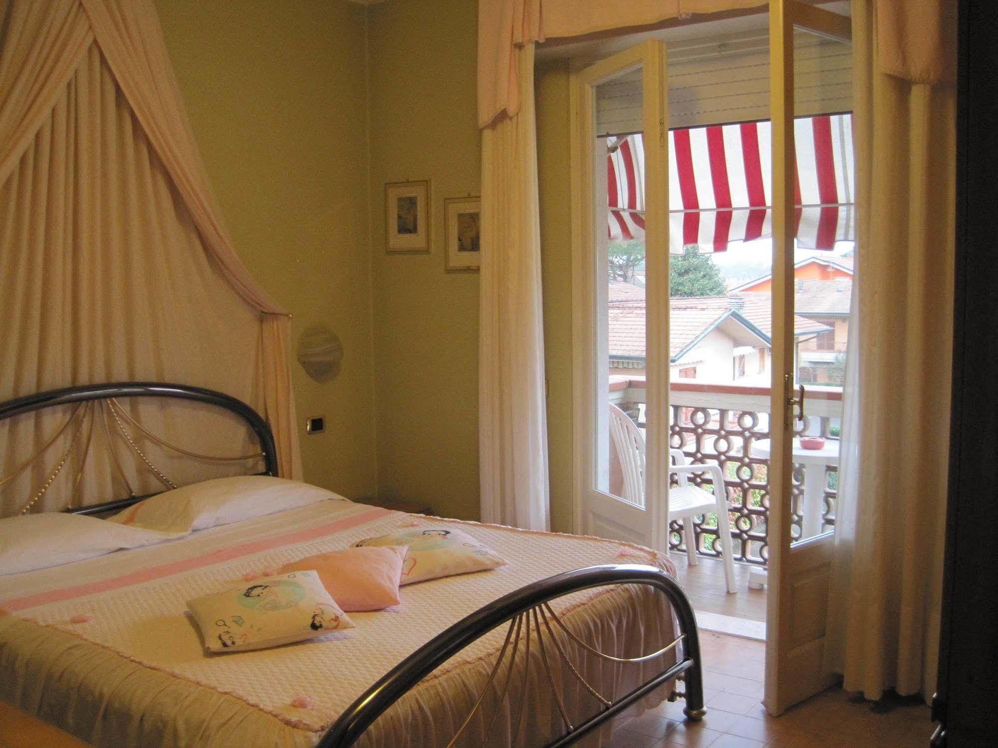Hotel Matilde Marina di Massa Eksteriør bilde