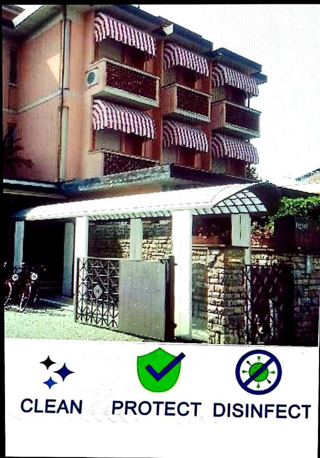 Hotel Matilde Marina di Massa Eksteriør bilde